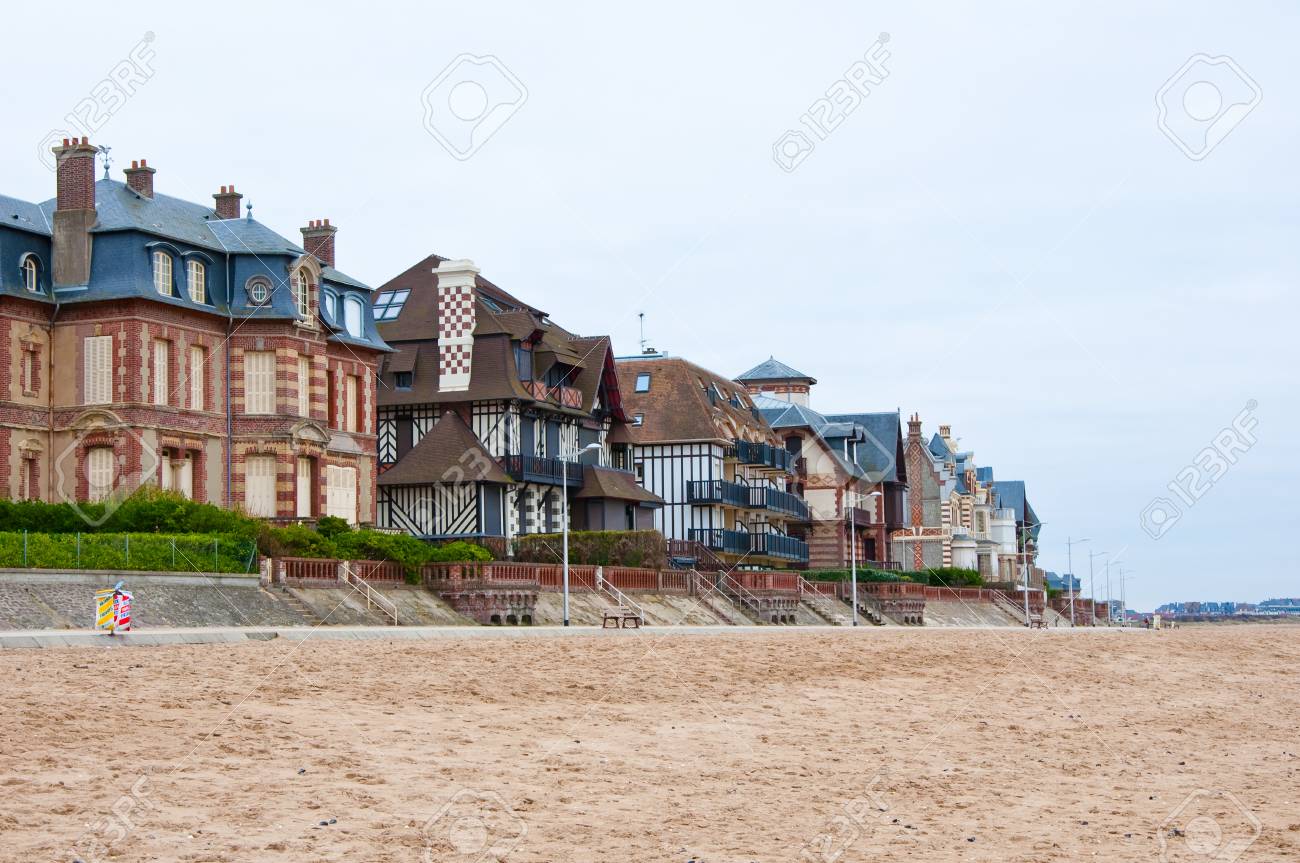 appartements en bord de mer à Embreville